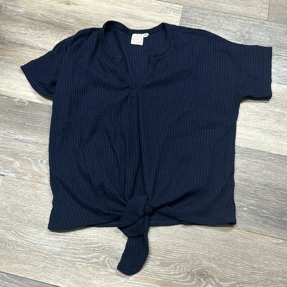 Navy tie top size medium